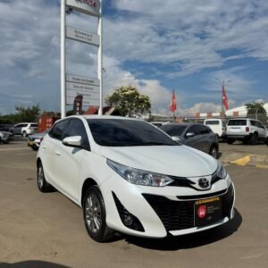 Toyota Yaris XS AT- Modelo 2022
