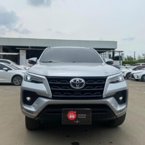 Toyota Fortuner SR Diésel 2.4 - Modelo 2023
