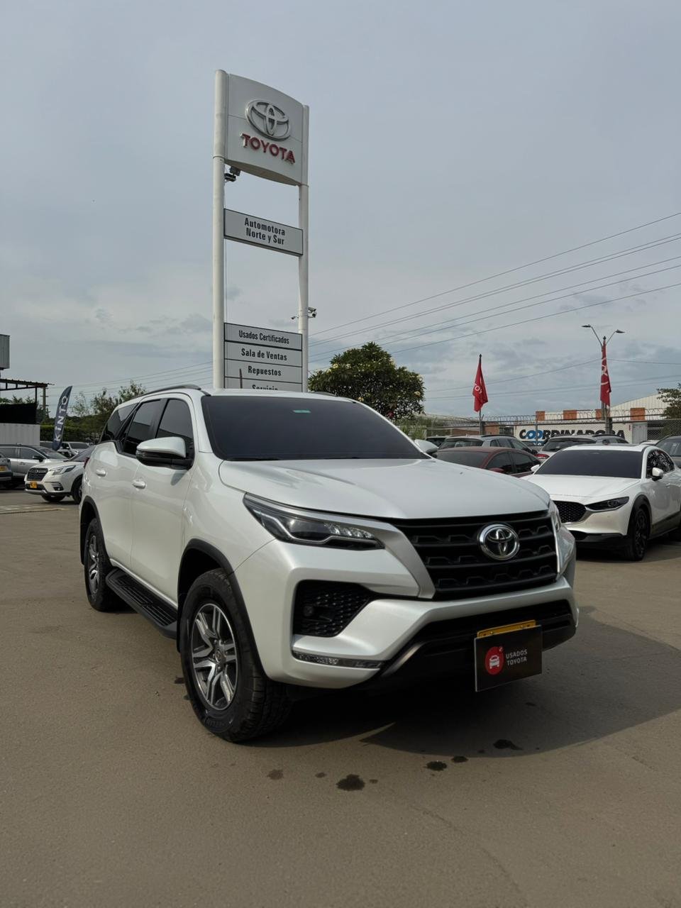 Toyota Fortuner SR Diésel - Modelo 2023